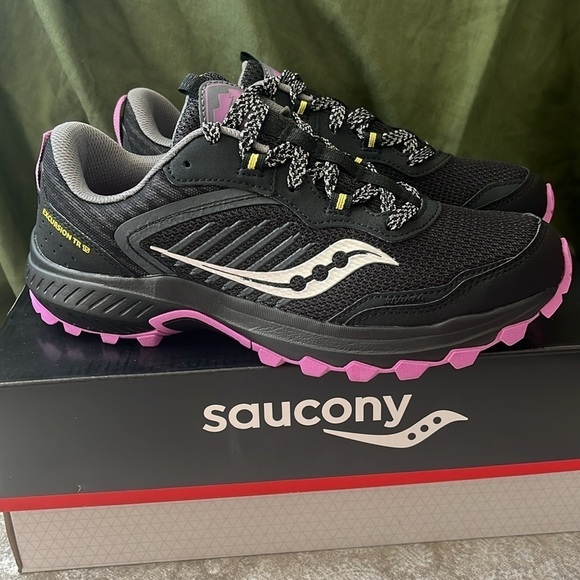 Brand New Saucony Excursion TR 15 Trail Running Shoe Black & Purple Sneakers - Picture 1 of 15
